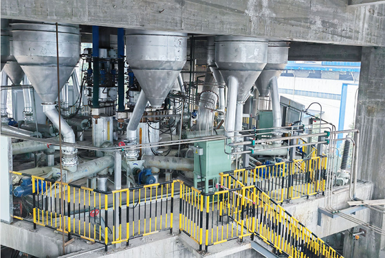 four de fusion de ferrovanadium