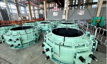Assemblage de frein à électrodes supérieures et inférieures